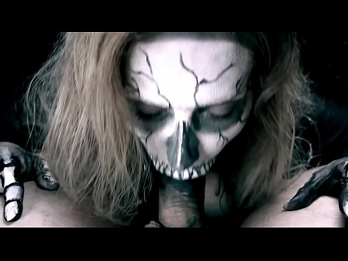 ❤️ Demoon meisie suig haan met haar swart mond en sluk cum. ️❌ Superpornografie by porn af.xlxxporno.ru ️❤